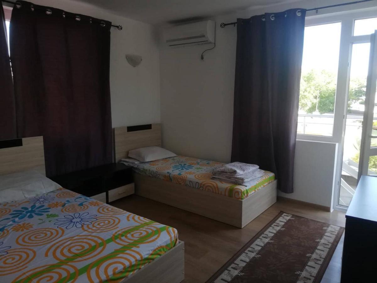 Къща За Гости "Пердика" Hotel Obzor Exterior foto