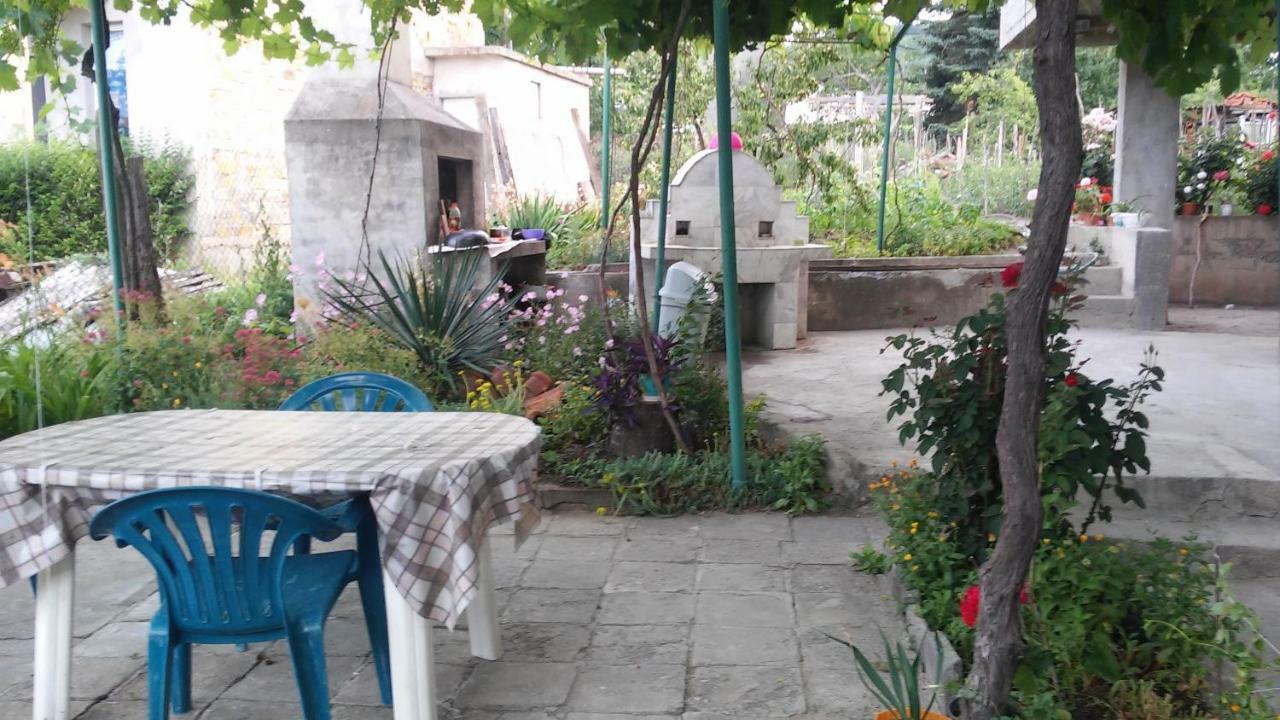 Къща За Гости "Пердика" Hotel Obzor Exterior foto